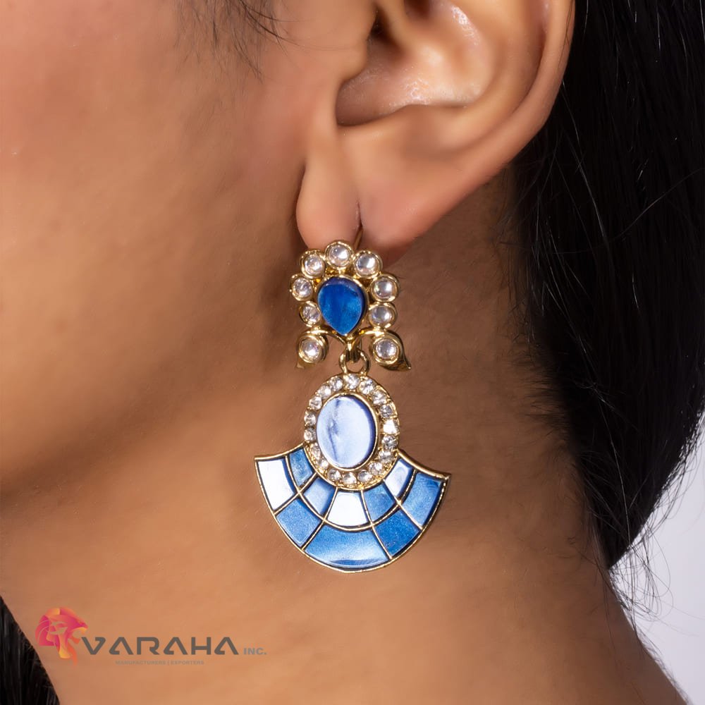 WE00011 - Charming Earrings