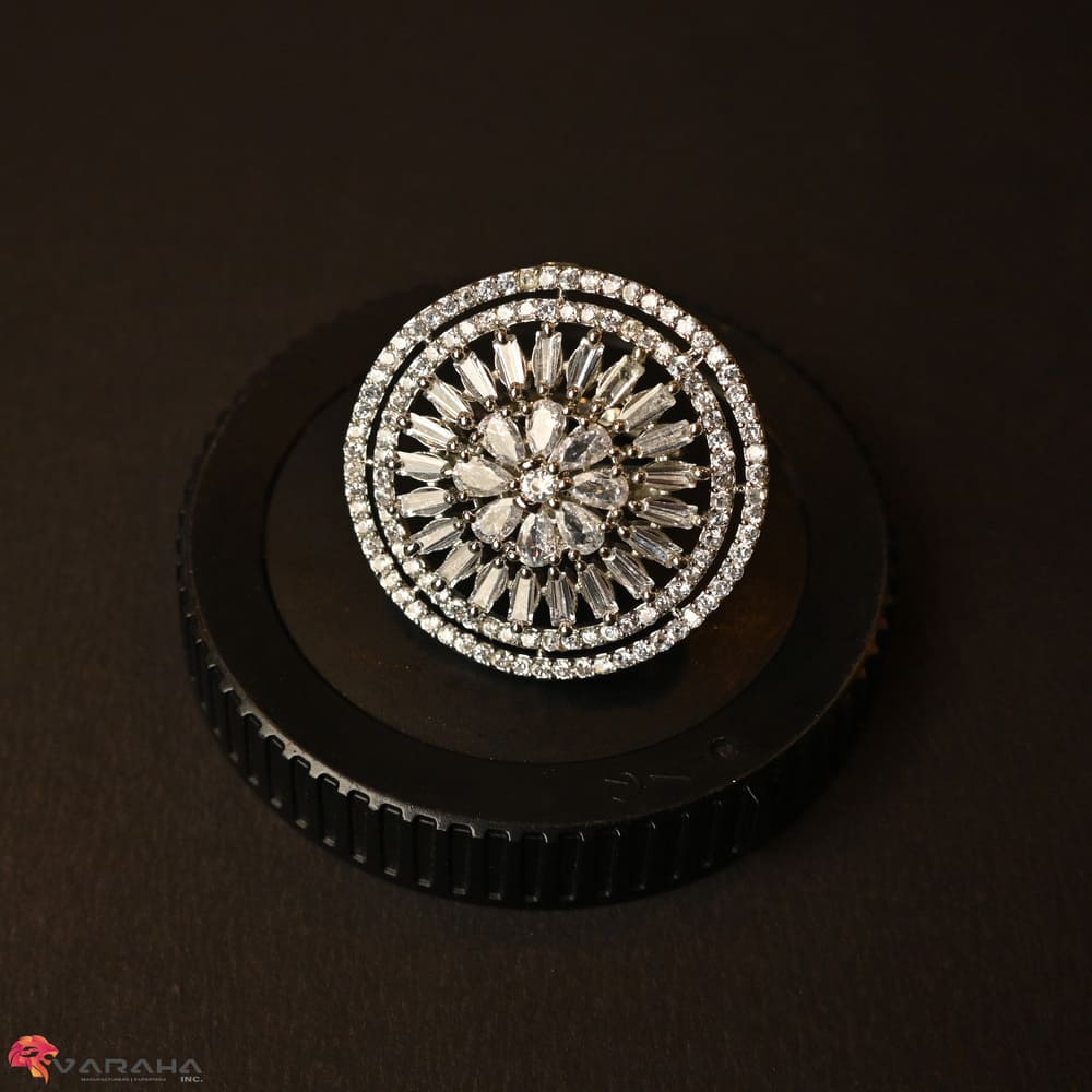 WR0005 - Classy Ring